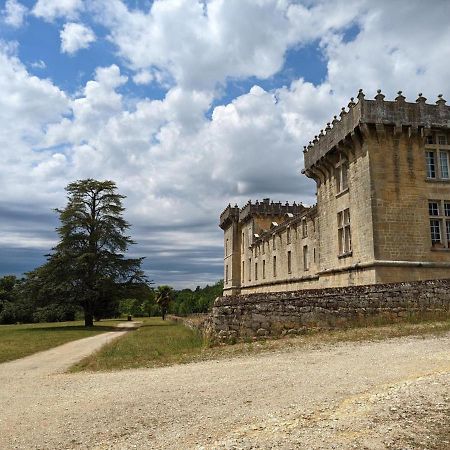 Cherves-de-Cognac Gite Charmant Au Coeur D'Un Chateau Historique Avec Parc, Proche De Cognac, Ideal Famille Et Nature - Fr-1-653-167 מראה חיצוני תמונה