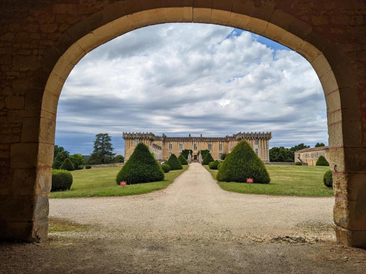 Cherves-de-Cognac Gite Charmant Au Coeur D'Un Chateau Historique Avec Parc, Proche De Cognac, Ideal Famille Et Nature - Fr-1-653-167 מראה חיצוני תמונה