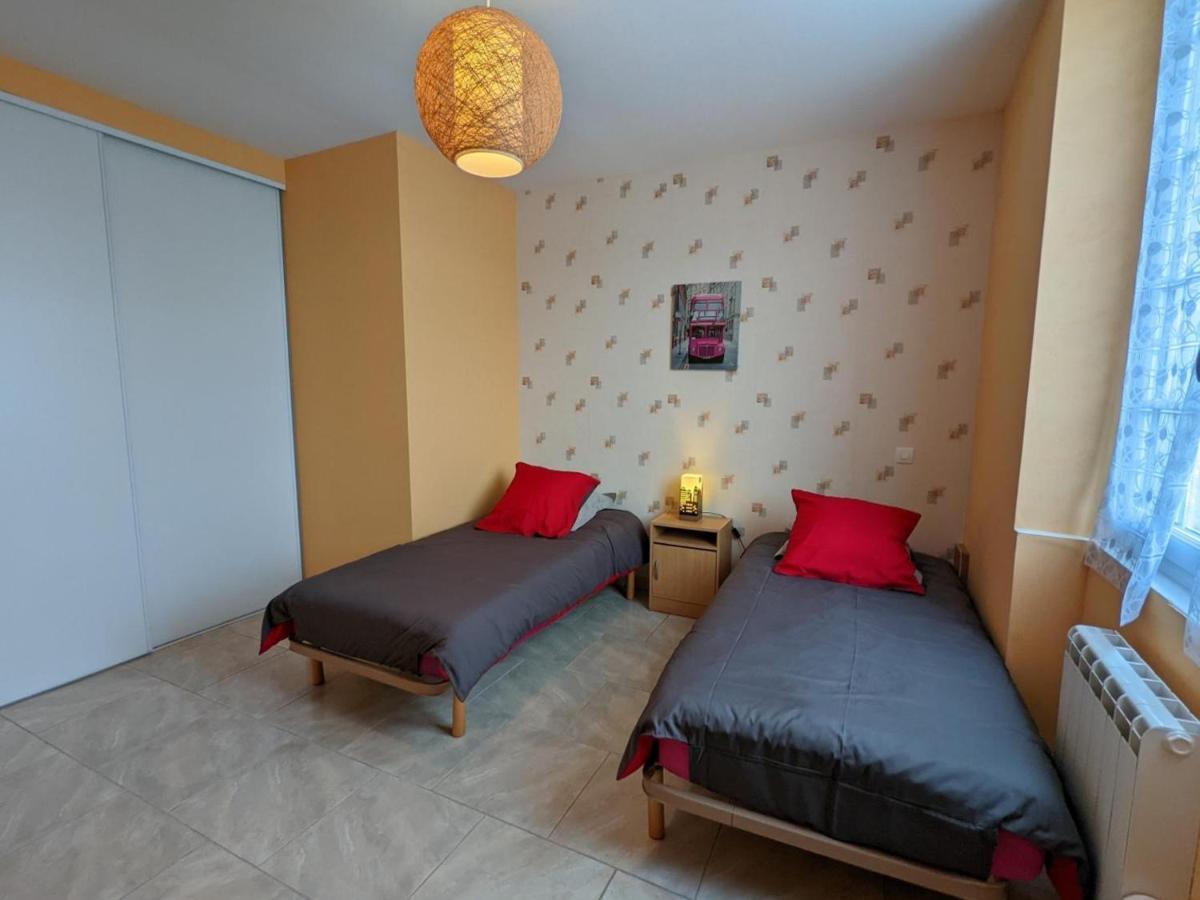 Cherves-de-Cognac Gite Charmant Au Coeur D'Un Chateau Historique Avec Parc, Proche De Cognac, Ideal Famille Et Nature - Fr-1-653-167 מראה חיצוני תמונה